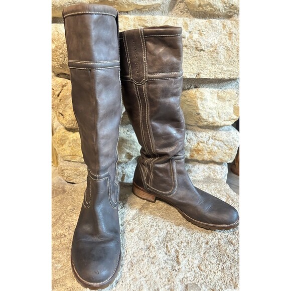 Timberland Shoes - TIMBERLAND Brown Leather Tall Riding Pull-On Lug Sole Wood Grain Heel Boots W9